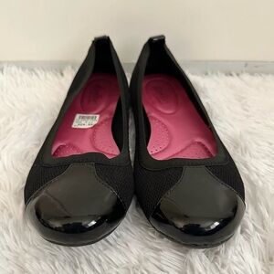 Dexflex Comfort Black Flats with Glossy Toe Sz 9.5